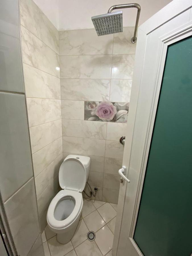 Guest House Lionel Драч Екстериор снимка