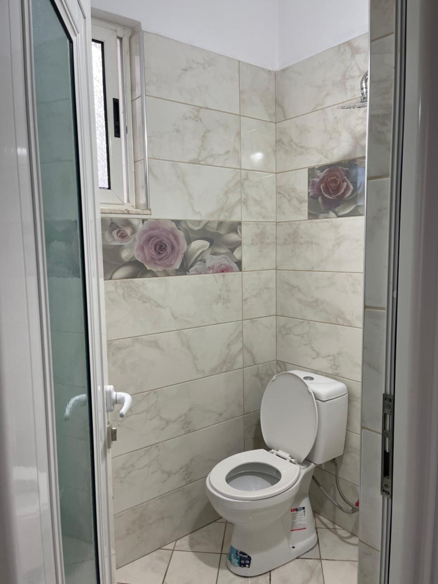 Guest House Lionel Драч Екстериор снимка